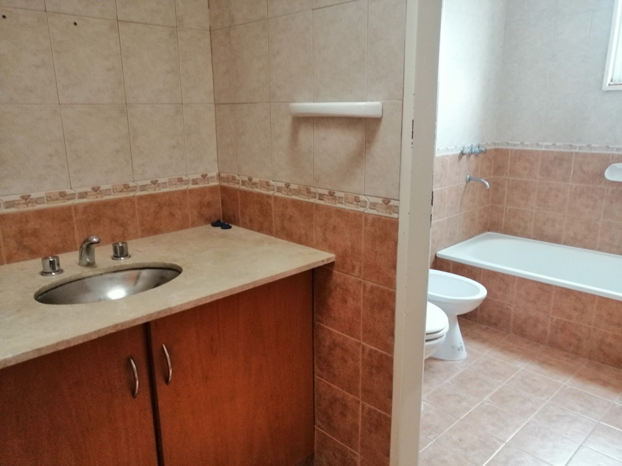 DUPLEX 3 DORMITORIOS EN ALQUILER