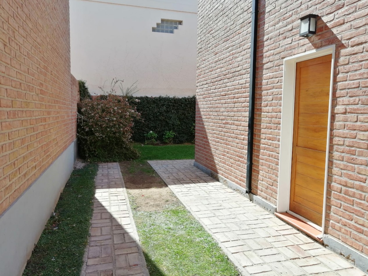 DUPLEX 2 DORMITORIOS EN ALQUILER 