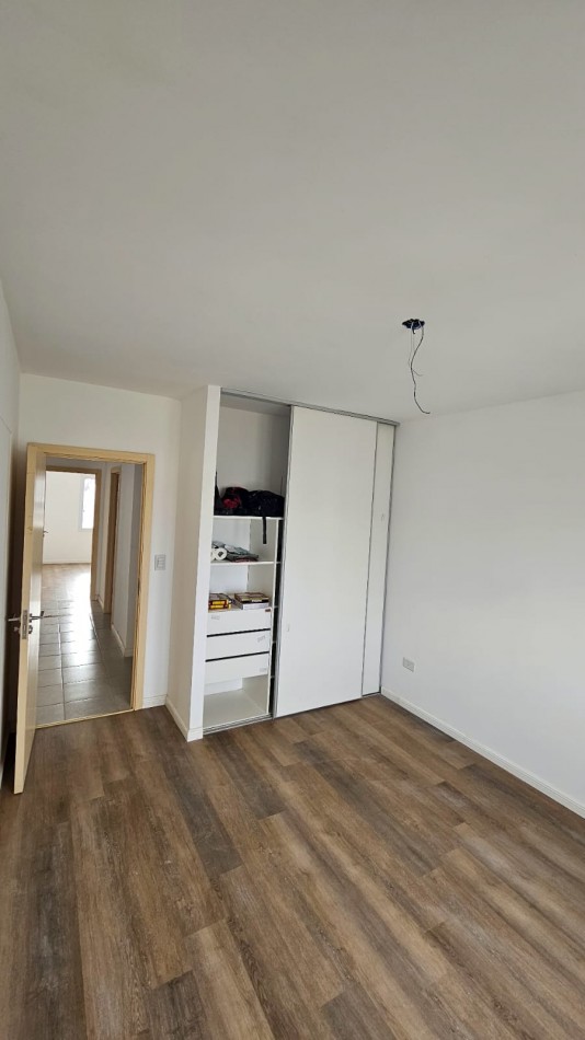 CASA EN ALQUILER A ESTRENAR - BARRIO PRIVADO CASAS DE LA FALDA (Cipolletti)