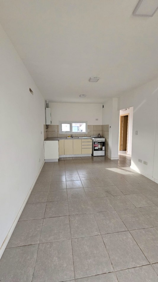 CASA EN ALQUILER A ESTRENAR - BARRIO PRIVADO CASAS DE LA FALDA (Cipolletti)