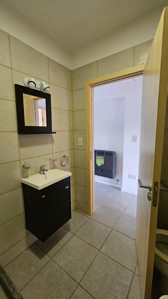 CASA EN ALQUILER A ESTRENAR - BARRIO PRIVADO CASAS DE LA FALDA (Cipolletti)