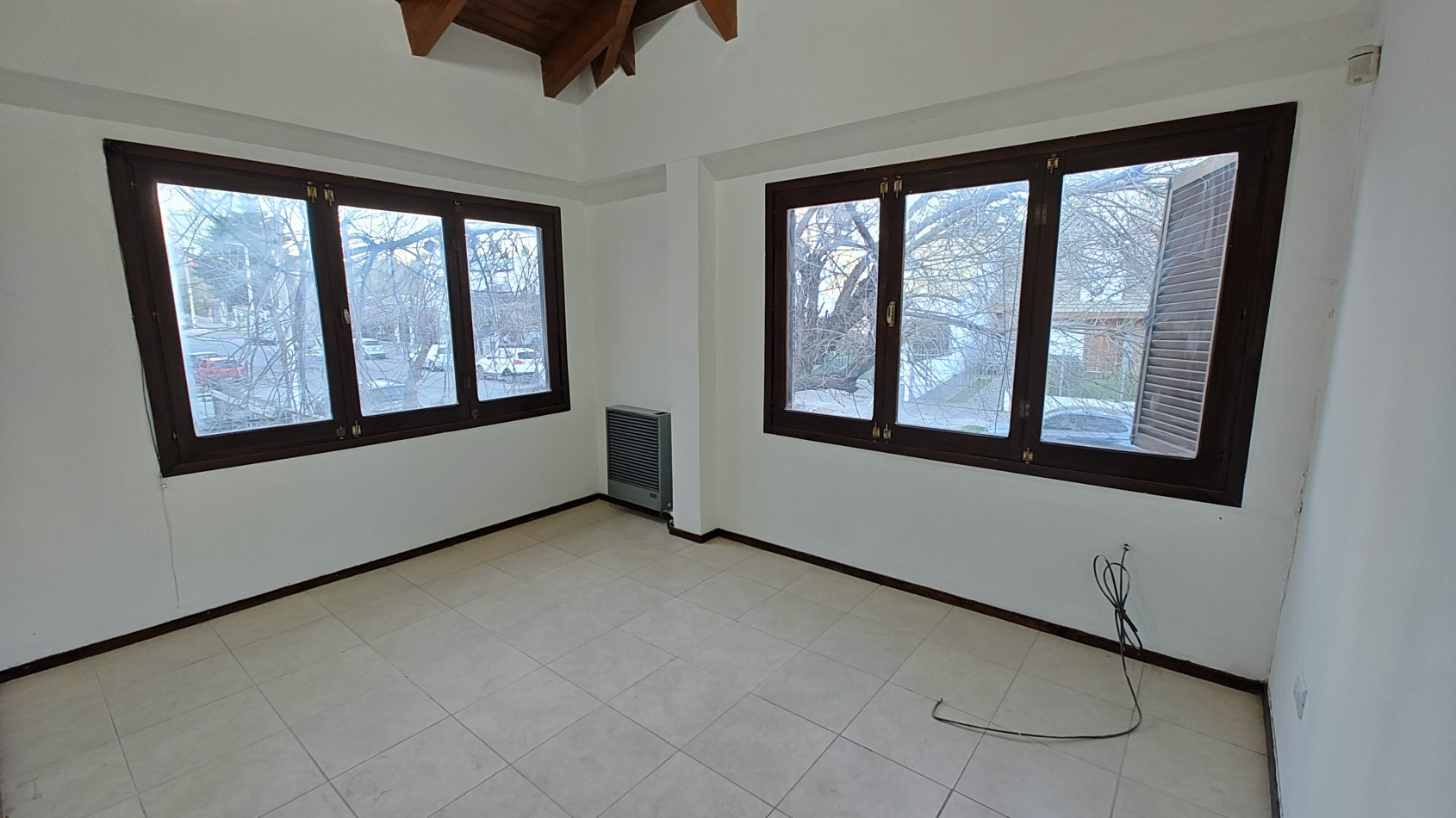 CASA 4 AMBIENTES - ZONA COTO - NEUQUEN