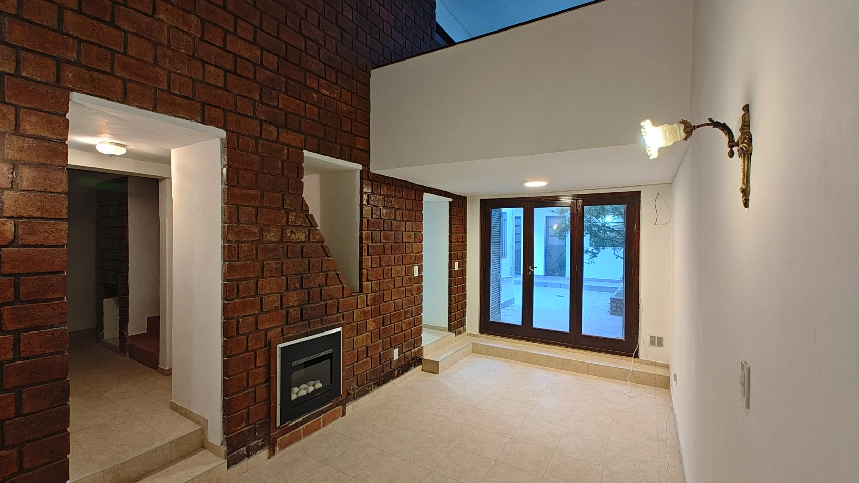 CASA 4 AMBIENTES - ZONA COTO - NEUQUEN