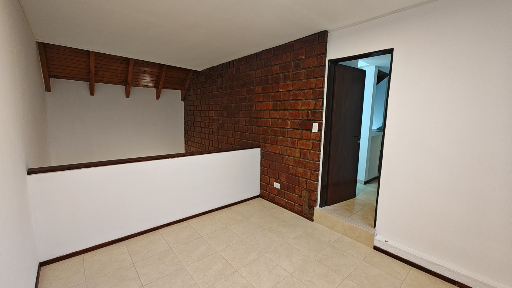 CASA 4 AMBIENTES - ZONA COTO - NEUQUEN