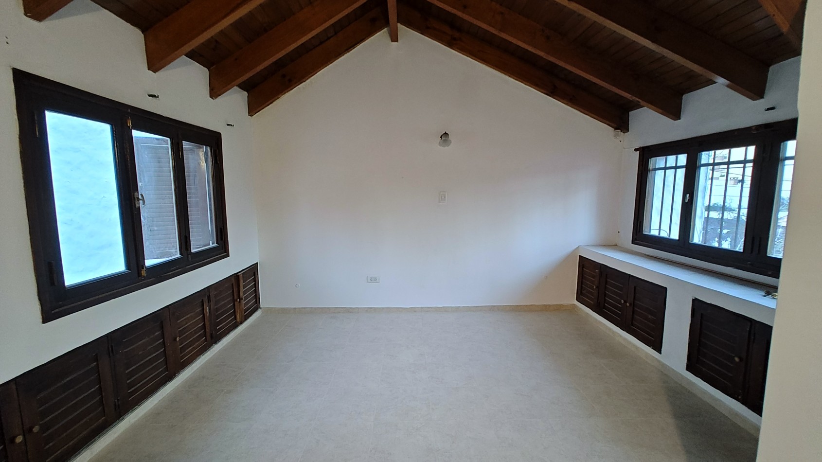 CASA 4 AMBIENTES - ZONA COTO - NEUQUEN