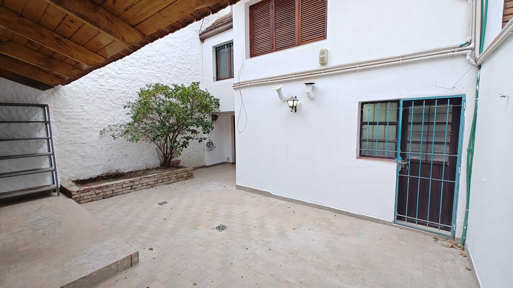 CASA 4 AMBIENTES - ZONA COTO - NEUQUEN