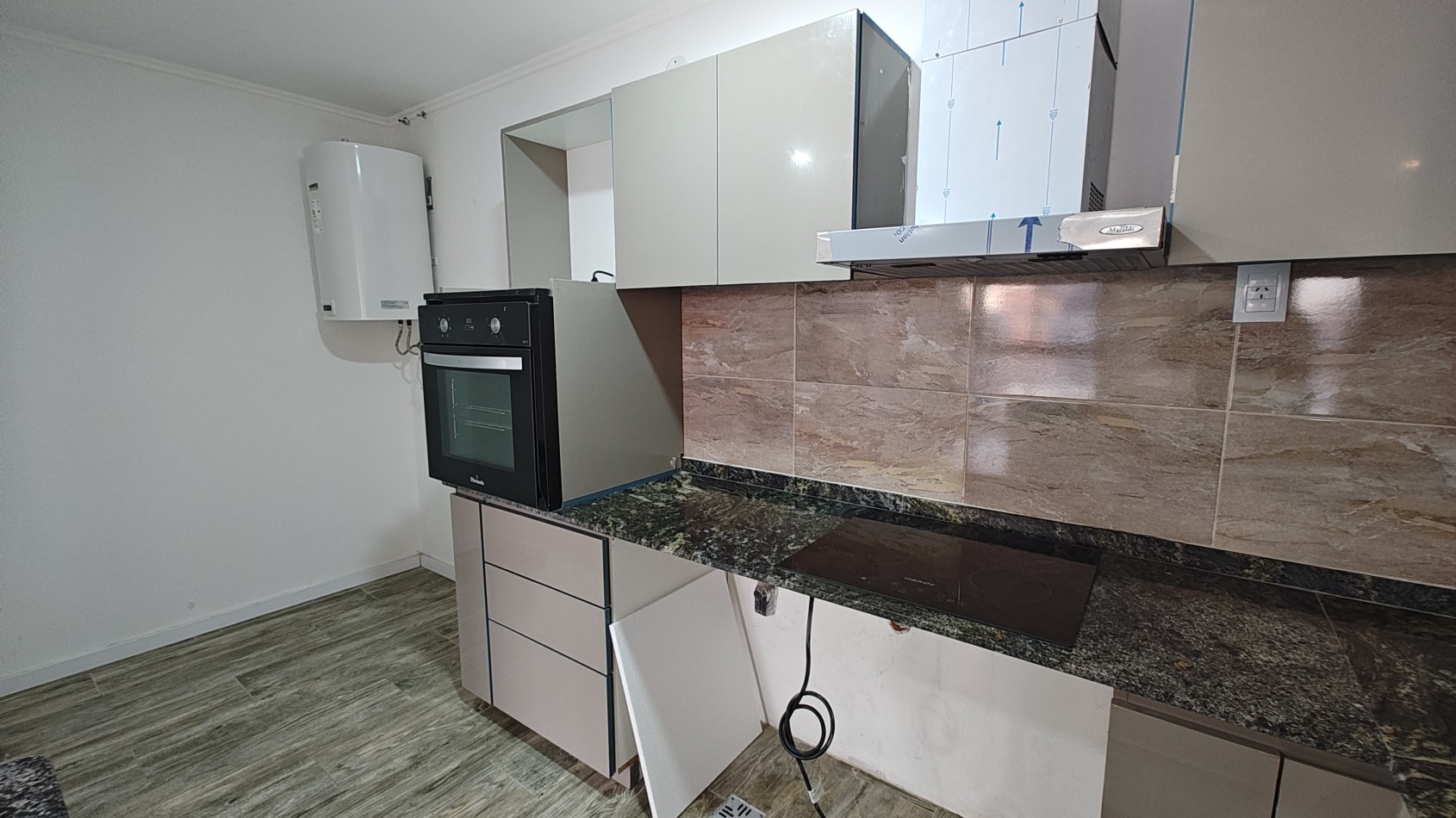 DEPARTAMENTO 2 DORMITORIOS CON COCHERA A ESTRENAR - EN ALQUILER