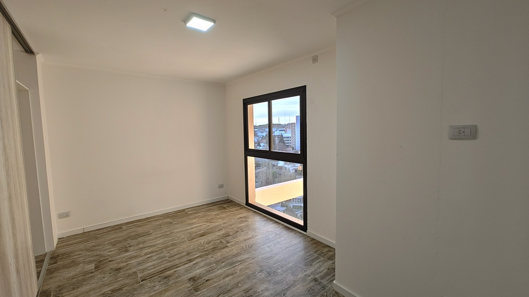 DEPARTAMENTO 2 DORMITORIOS CON COCHERA A ESTRENAR - EN ALQUILER