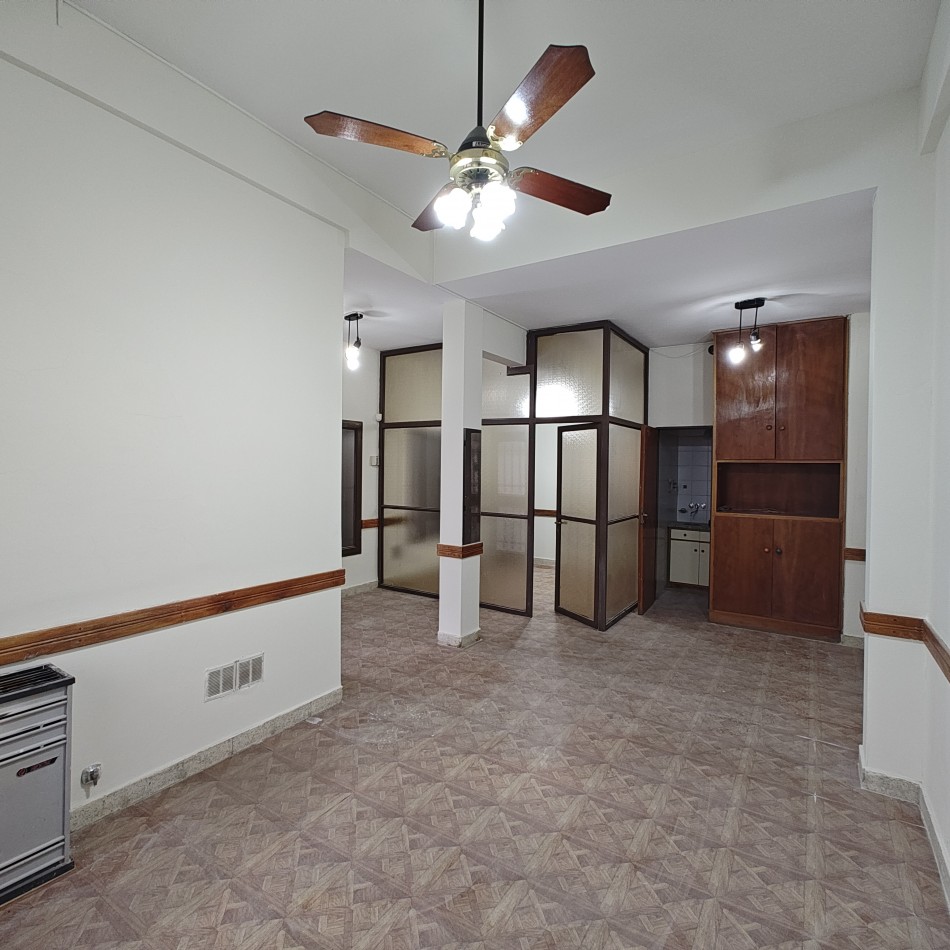 LOCAL COMERCIAL EN ALQUILER - ZONA CENTRO ESTE 