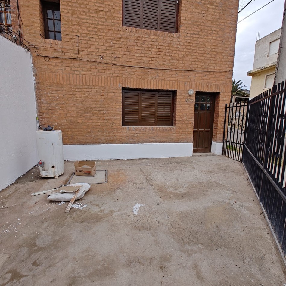 DUPLEX 2 DORMITORIOS EN ALQUILER - SANTA GENOVEVA