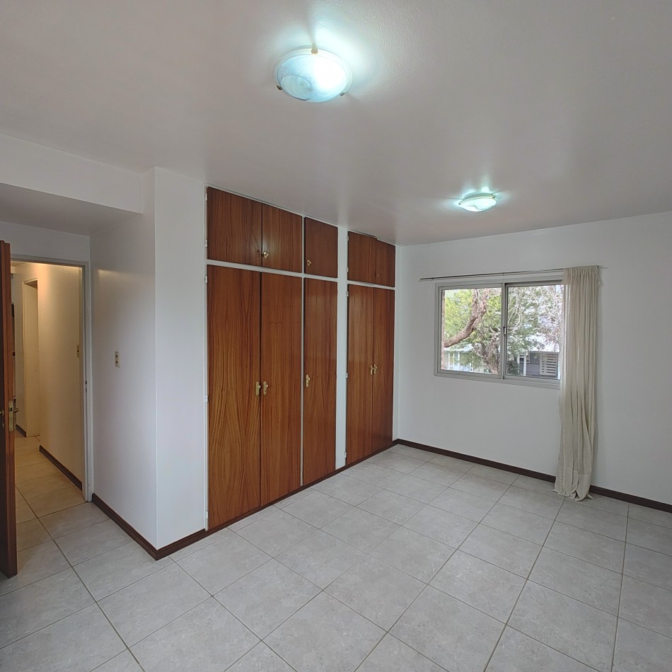 CASA 3 DORMITORIO EN ALQUILER - BARRIO RINCON CLUB DE CAMPO 