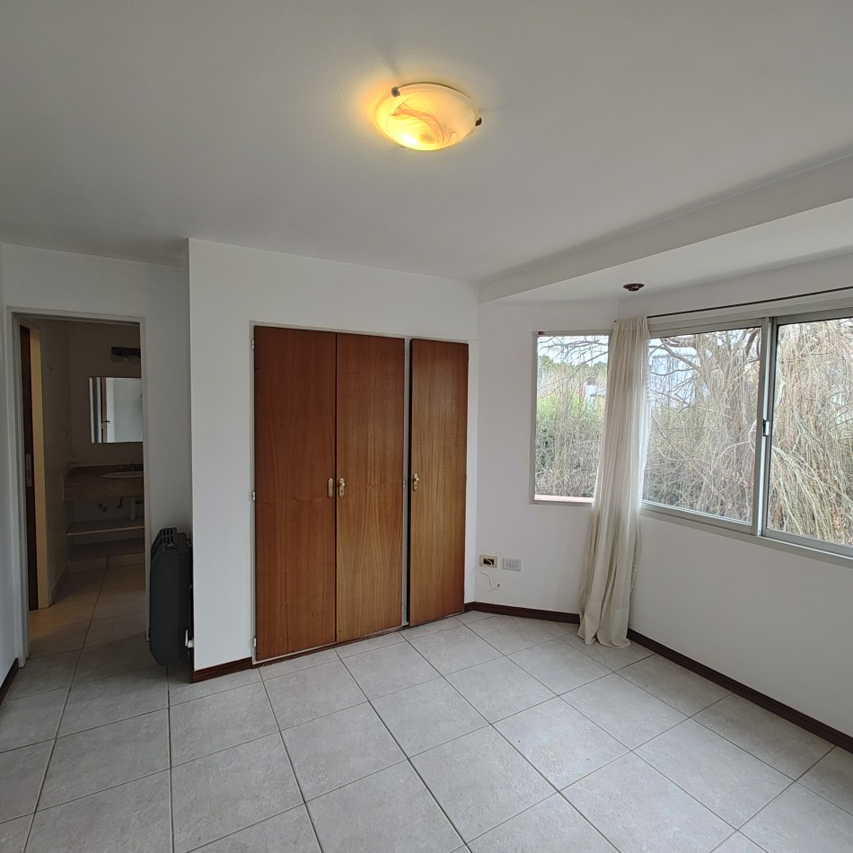 CASA 3 DORMITORIO EN ALQUILER - BARRIO RINCON CLUB DE CAMPO 