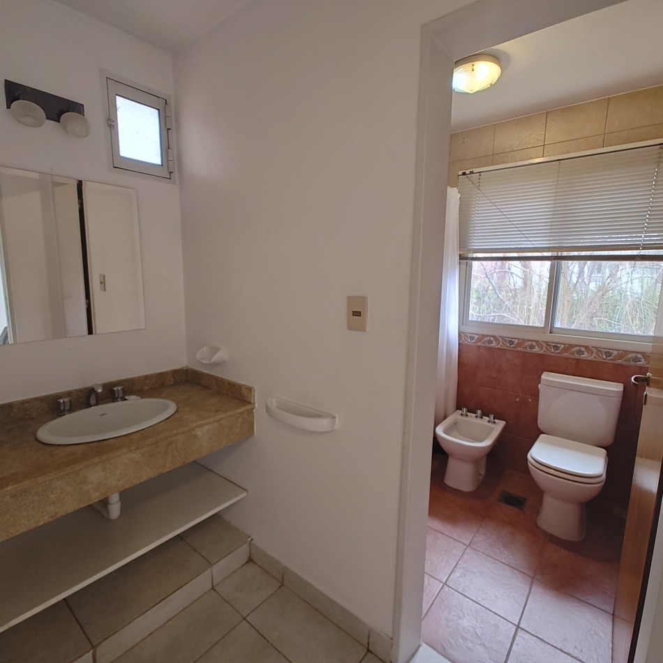 CASA 3 DORMITORIO EN ALQUILER - BARRIO RINCON CLUB DE CAMPO 