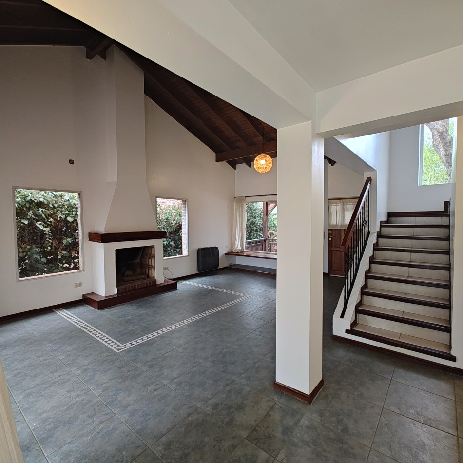 CASA 3 DORMITORIO EN ALQUILER - BARRIO RINCON CLUB DE CAMPO 