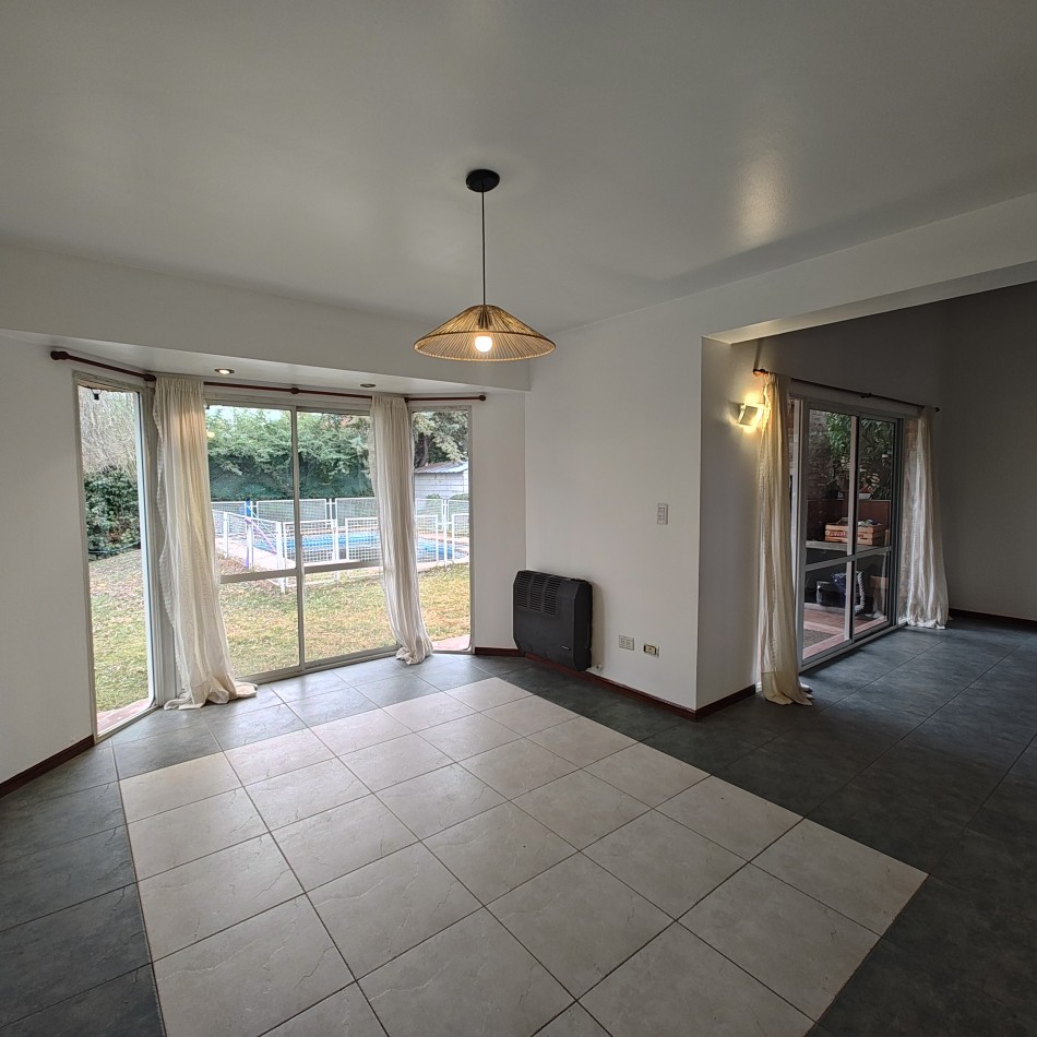 CASA 3 DORMITORIO EN ALQUILER - BARRIO RINCON CLUB DE CAMPO 