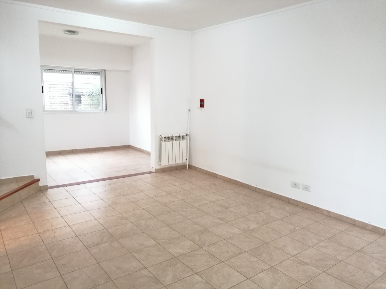 DUPLEX 3 DORMITORIOS - SANTA GENOVEVA