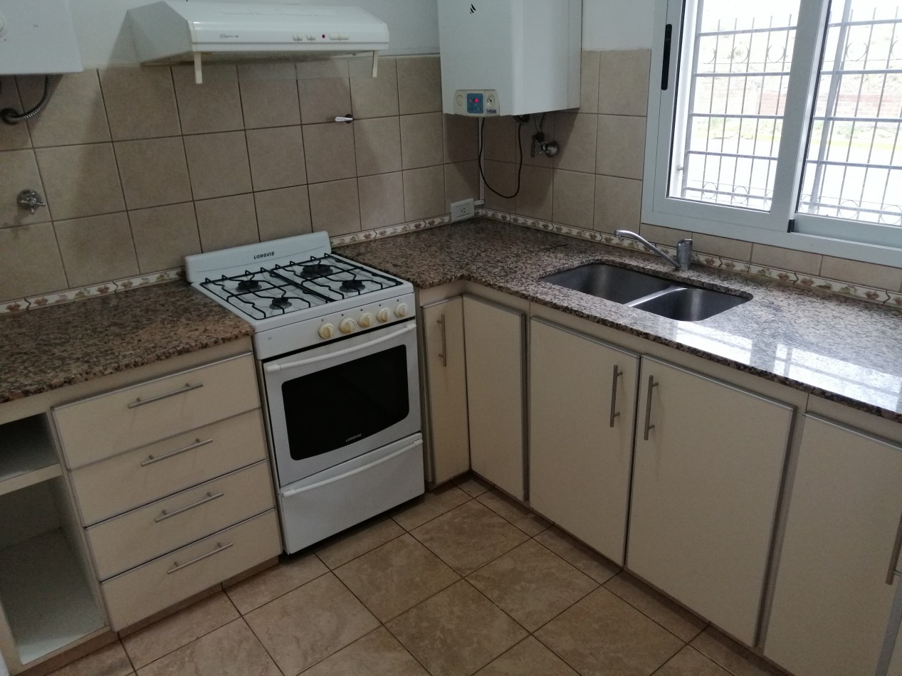 DUPLEX 3 DORMITORIOS - SANTA GENOVEVA