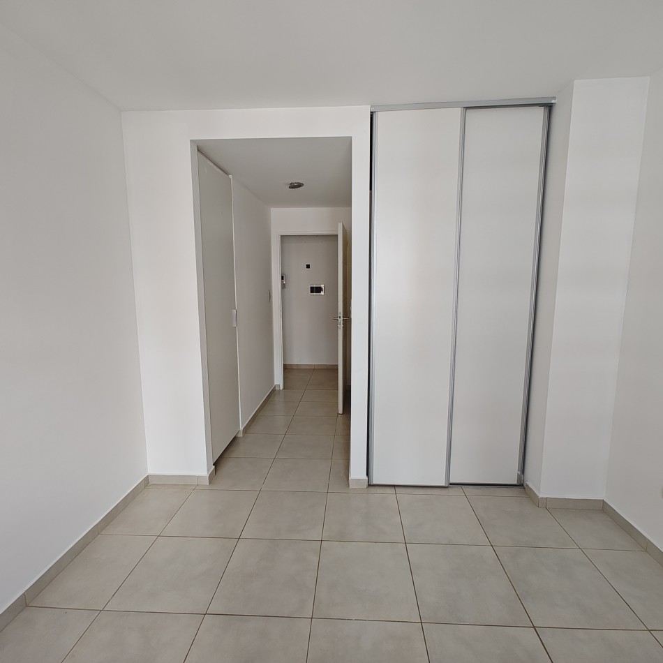 DEPARTAMENTO 1 DORMITORIO CON COCHERA EN ALQUILER