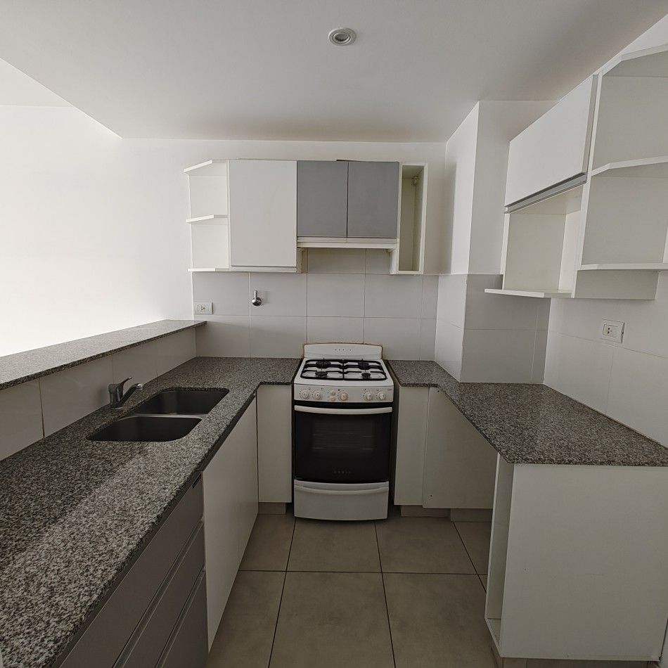 DEPARTAMENTO 1 DORMITORIO CON COCHERA EN ALQUILER