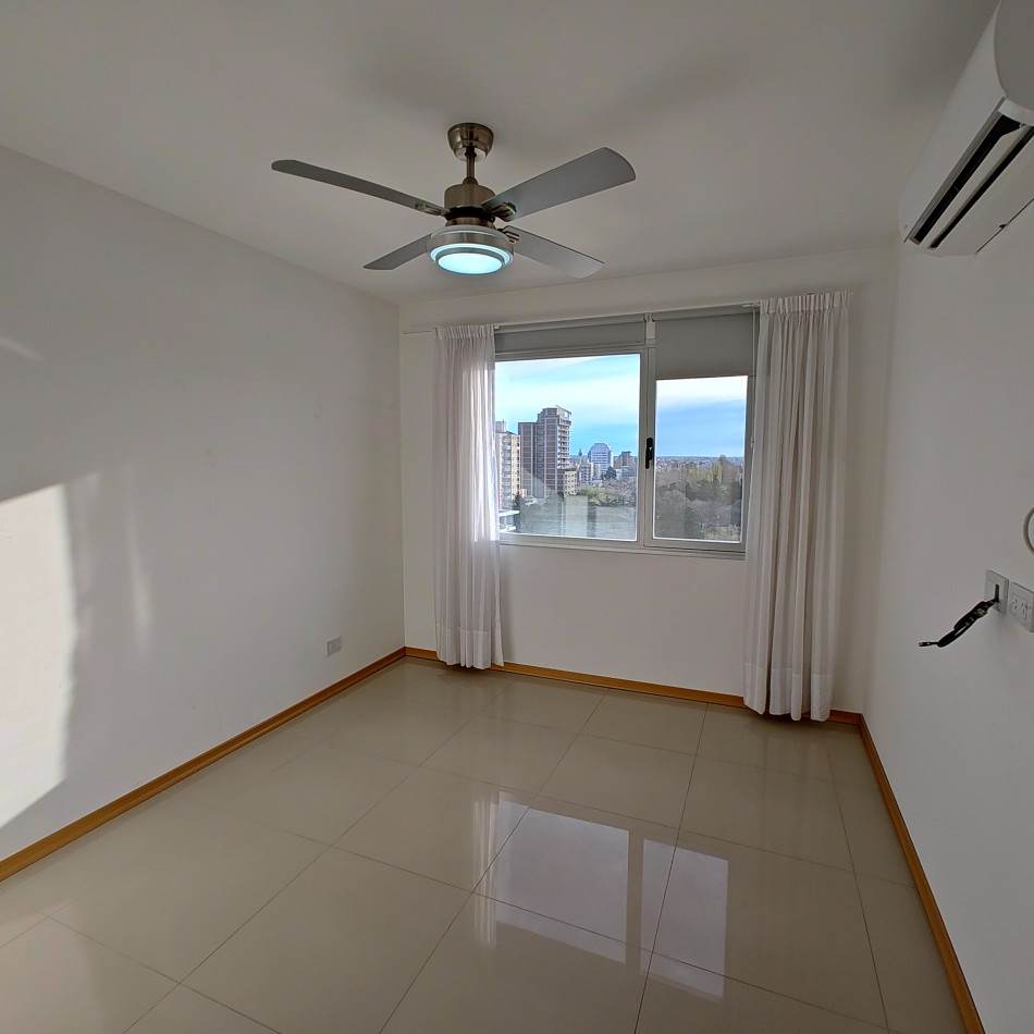 DEPARTAMENTO 2 DORMITORIOS CON COCHERA EN ALQUILER 