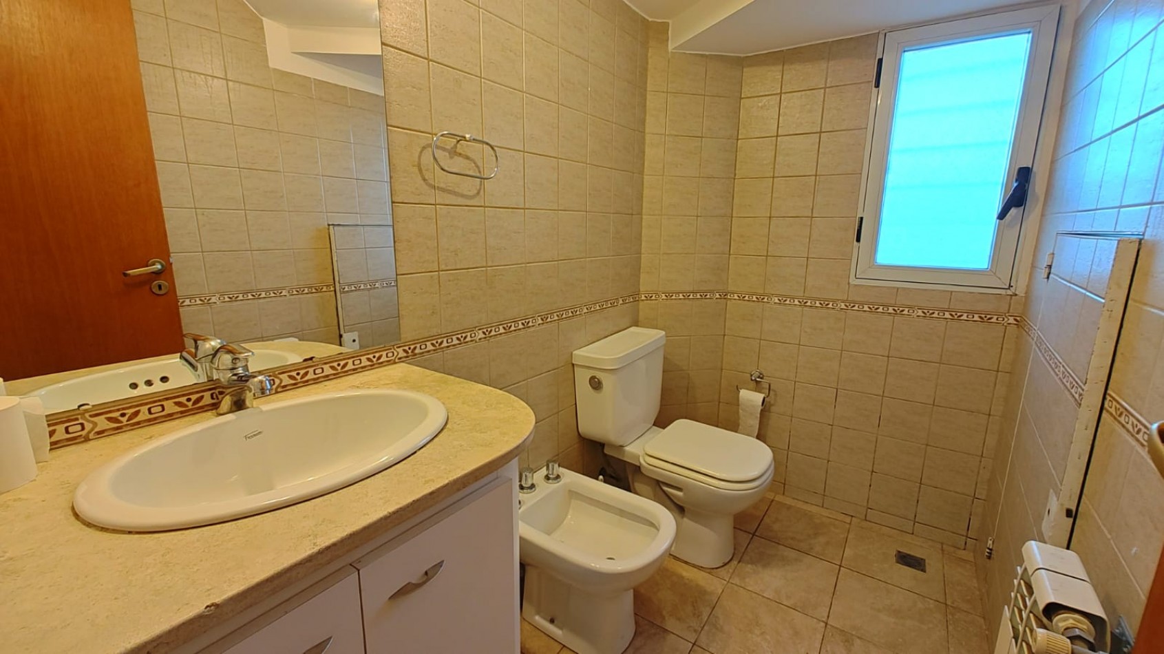 DUPLEX 3 DORMITORIOS - SANTA GENOVEVA