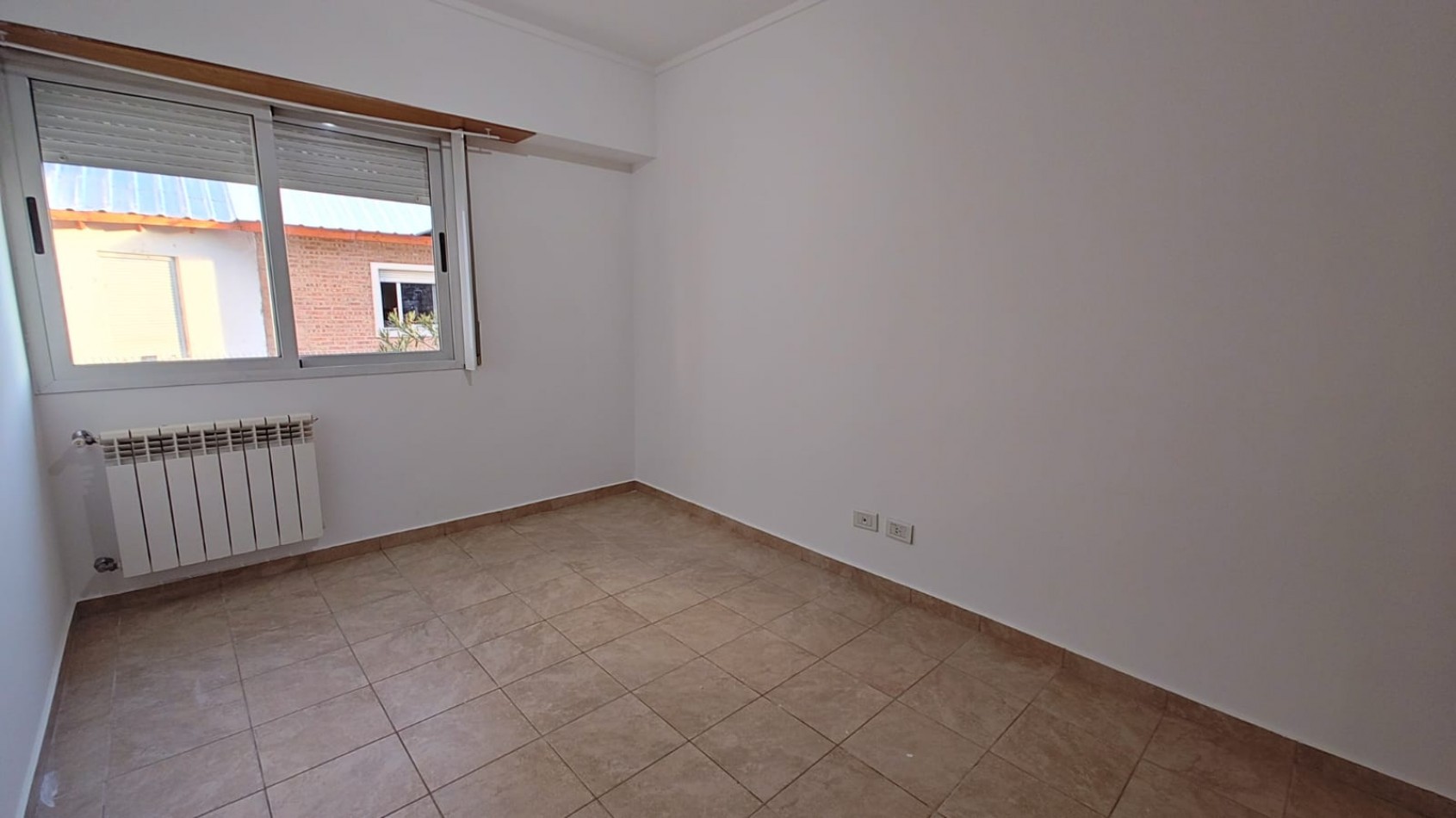 DUPLEX 3 DORMITORIOS - SANTA GENOVEVA
