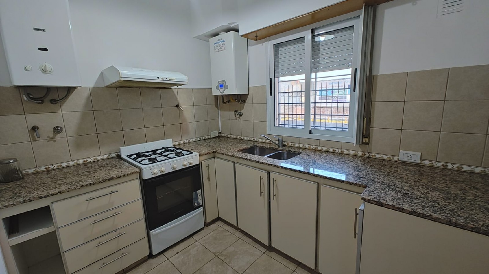 DUPLEX 3 DORMITORIOS - SANTA GENOVEVA