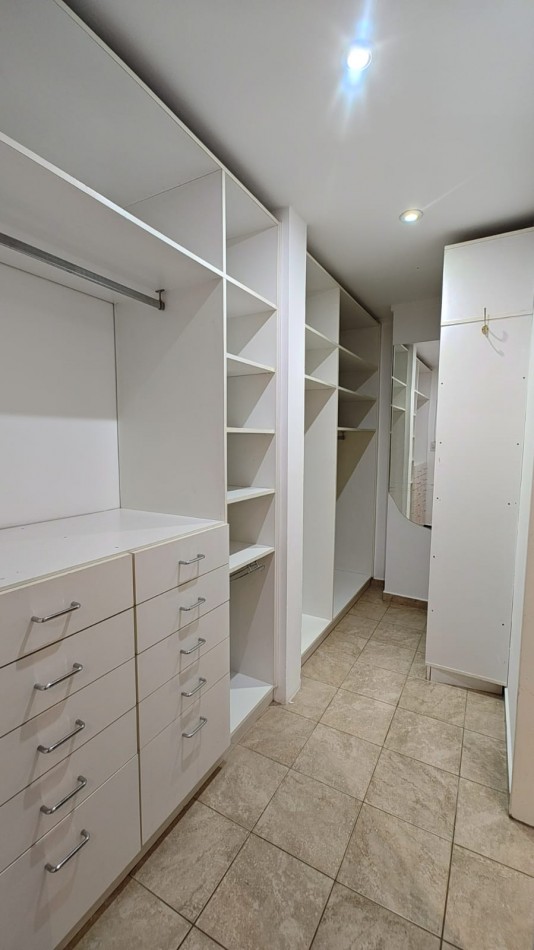DUPLEX 3 DORMITORIOS - SANTA GENOVEVA