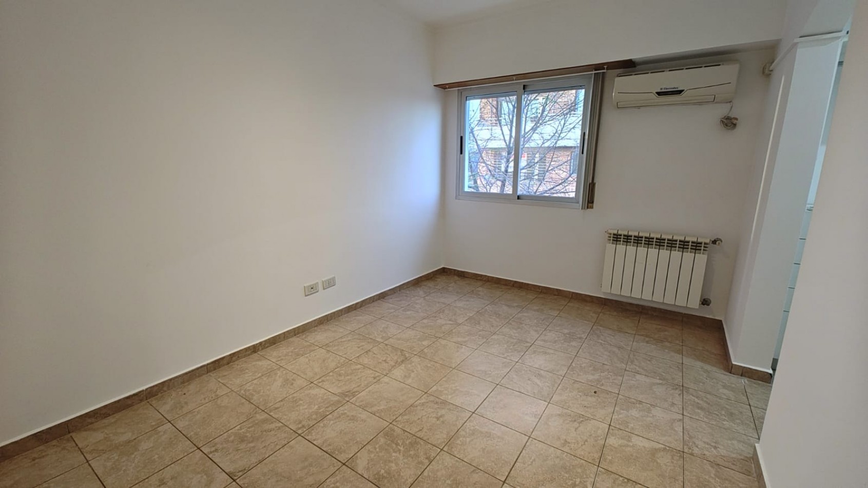 DUPLEX 3 DORMITORIOS - SANTA GENOVEVA