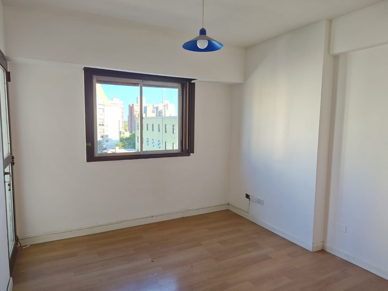 DEPARTAMENTO 2 DORMITORIOS PLENO CENTRO DE NEUQUEN CON TRES BALCONES - EN ALQUILER