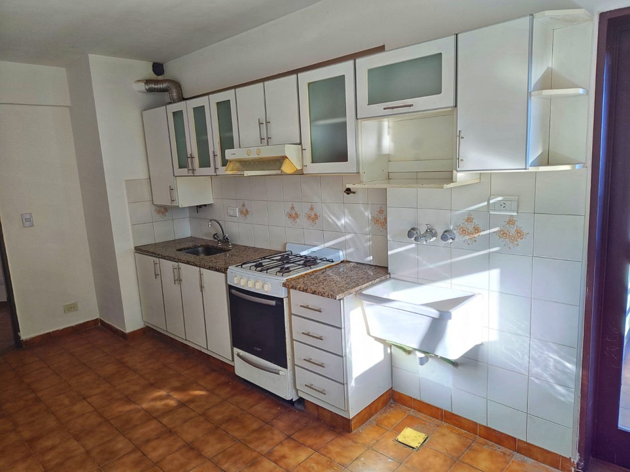 DEPARTAMENTO 2 DORMITORIOS PLENO CENTRO DE NEUQUEN CON TRES BALCONES - EN ALQUILER