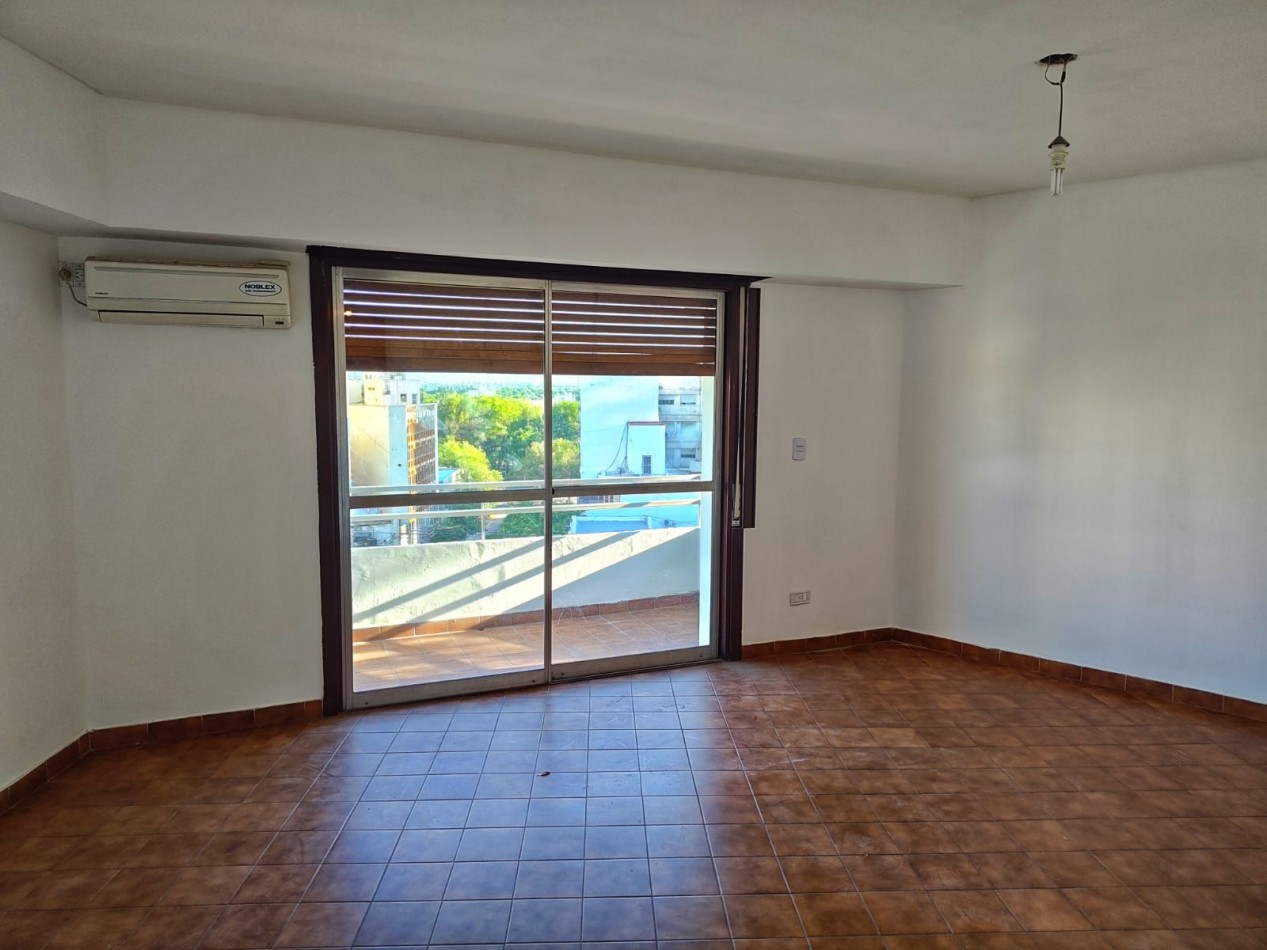 DEPARTAMENTO 2 DORMITORIOS PLENO CENTRO DE NEUQUEN CON TRES BALCONES - EN ALQUILER
