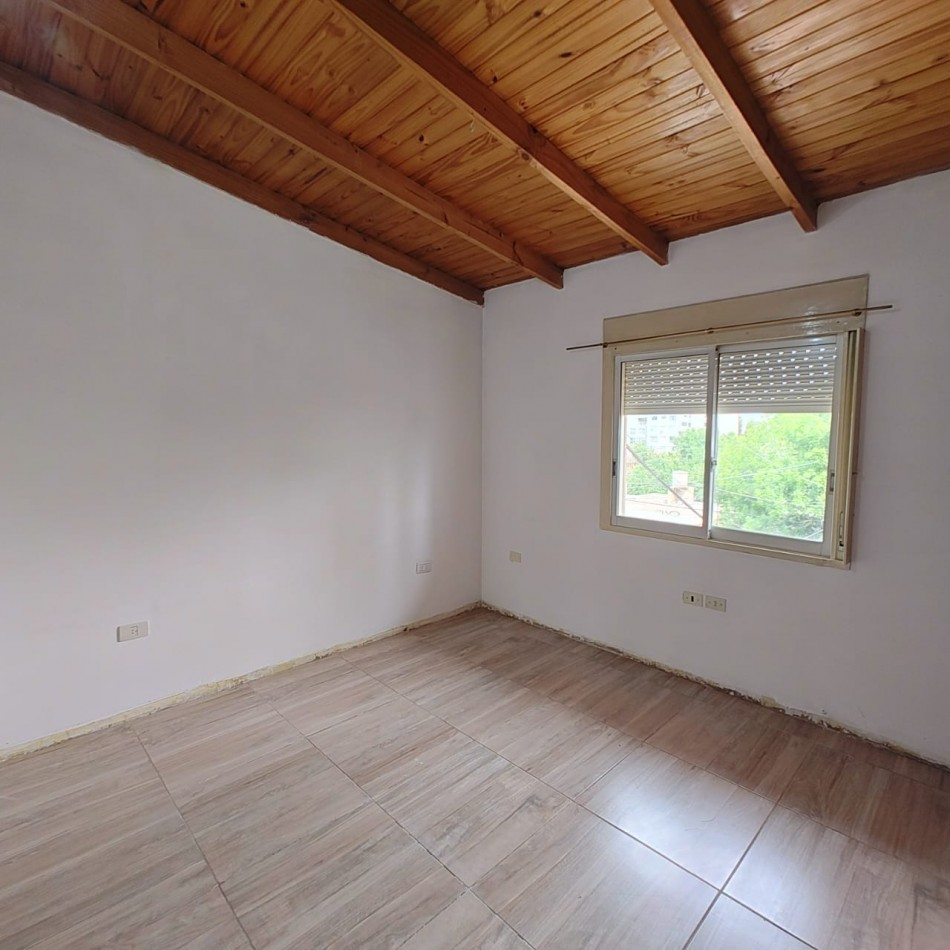 DEPARTAMENTO 2 DORMITORIOS CON BALCON Y ENTRADA DE VEHICULO EN ALQUILER 