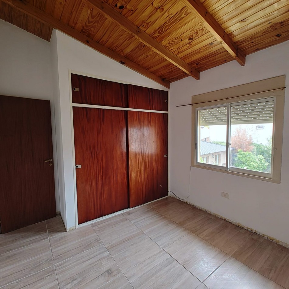 DEPARTAMENTO 2 DORMITORIOS CON BALCON Y ENTRADA DE VEHICULO EN ALQUILER 
