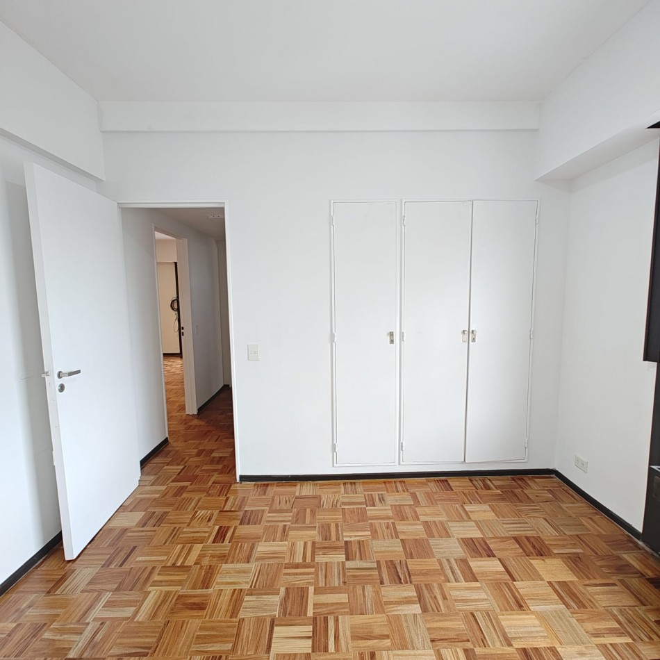 DEPARTAMENTO 2 DORMITORIOS CON COCHERA - PLENO CENTRO DE NEUQUEN - EN ALQUILER