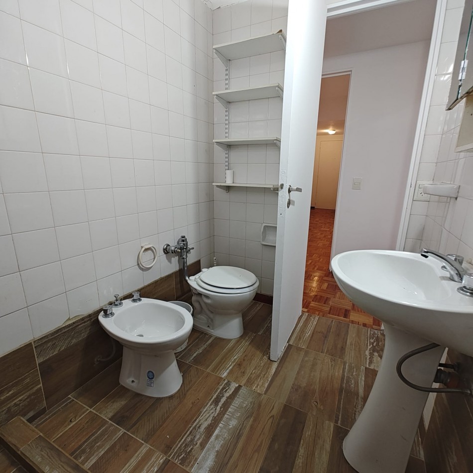 DEPARTAMENTO 2 DORMITORIOS CON COCHERA - PLENO CENTRO DE NEUQUEN - EN ALQUILER