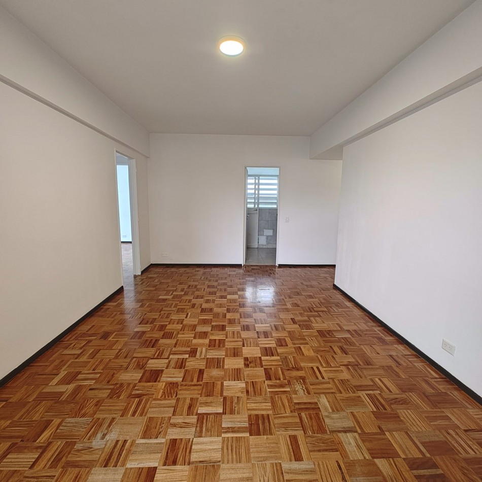 DEPARTAMENTO 2 DORMITORIOS CON COCHERA - PLENO CENTRO DE NEUQUEN - EN ALQUILER