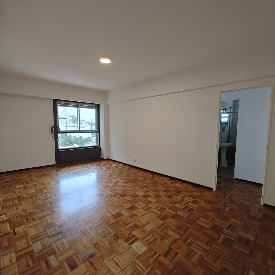 DEPARTAMENTO 2 DORMITORIOS CON COCHERA - PLENO CENTRO DE NEUQUEN - EN ALQUILER