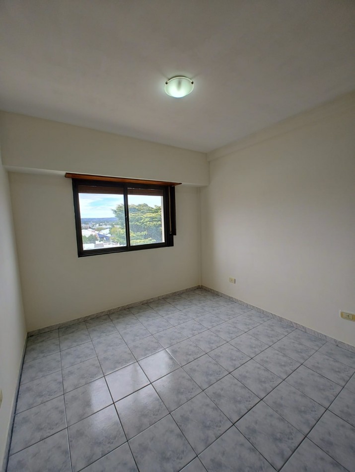 DEPARTAMENTO 2 DORMITORIOS CON COCHERA ZONA CENTRO