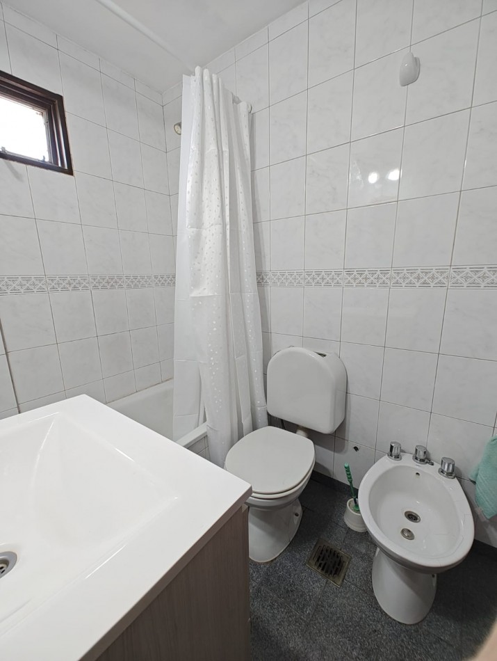 DEPARTAMENTO 2 DORMITORIOS CON COCHERA ZONA CENTRO
