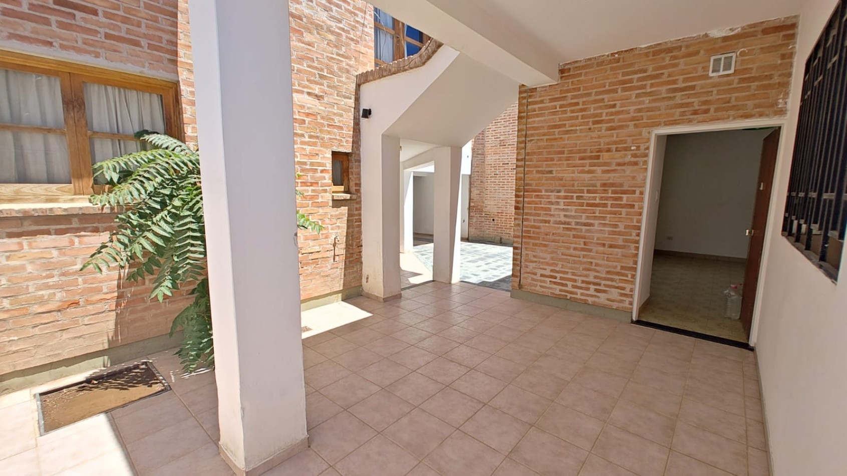 VENTA | CASA 3 DORMITORIOS + LOCAL | BELGRANO 1951 | NEUQUEN