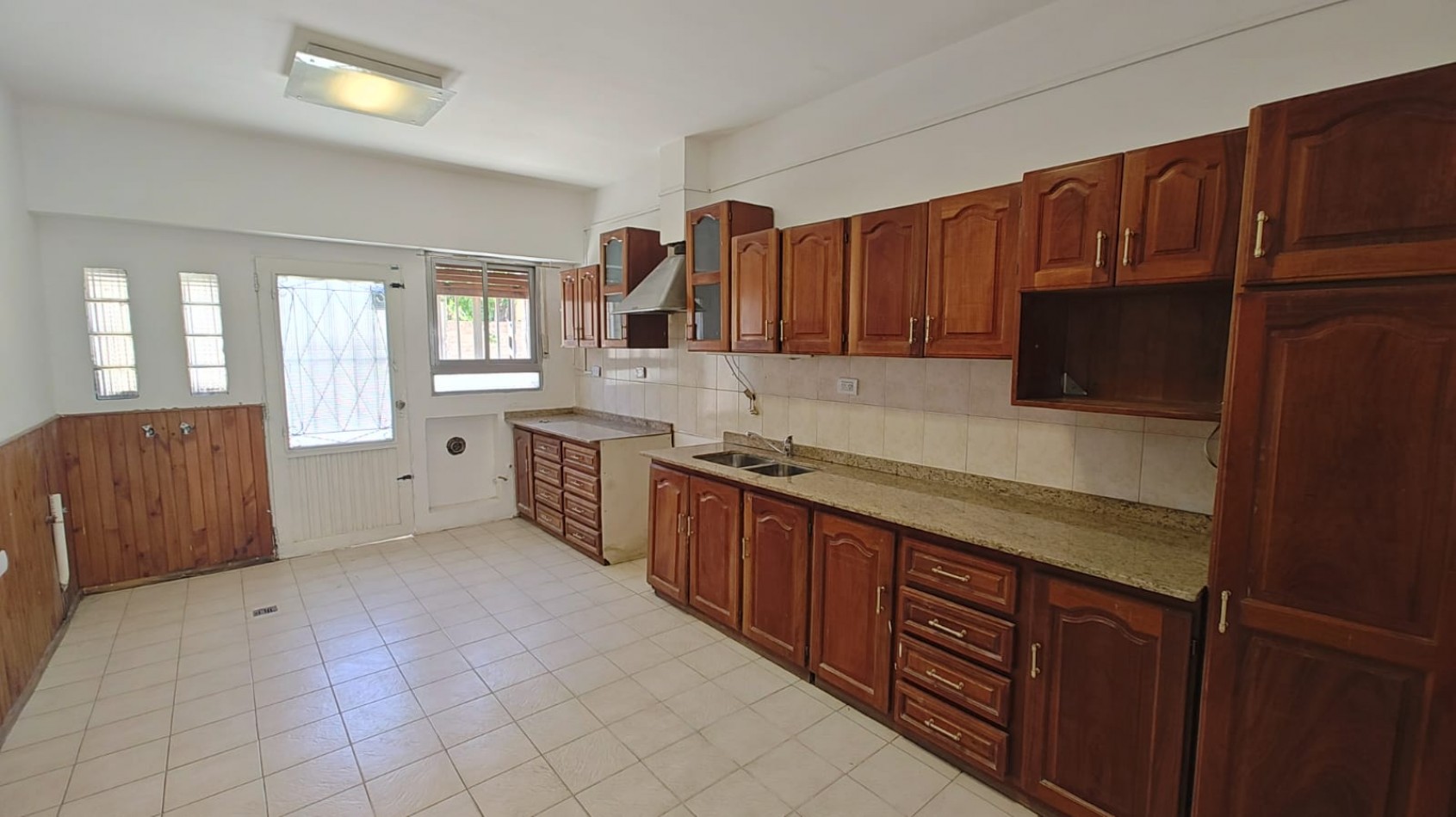 VENTA | CASA 3 DORMITORIOS + LOCAL | BELGRANO 1951 | NEUQUEN