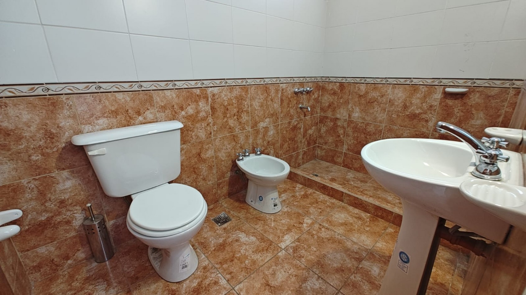 VENTA | CASA 3 DORMITORIOS + LOCAL | BELGRANO 1951 | NEUQUEN