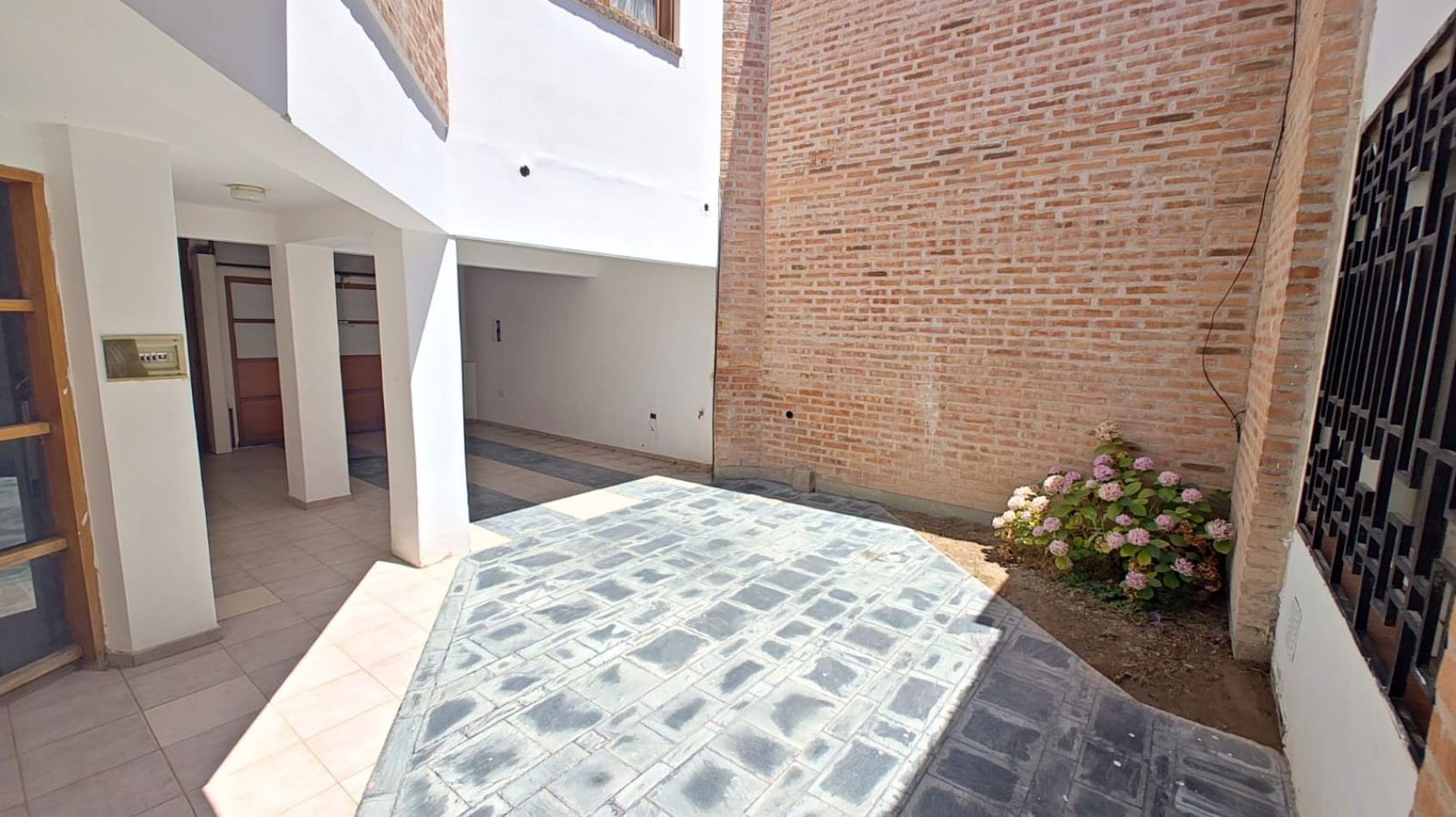 VENTA | CASA 3 DORMITORIOS + LOCAL | BELGRANO 1951 | NEUQUEN