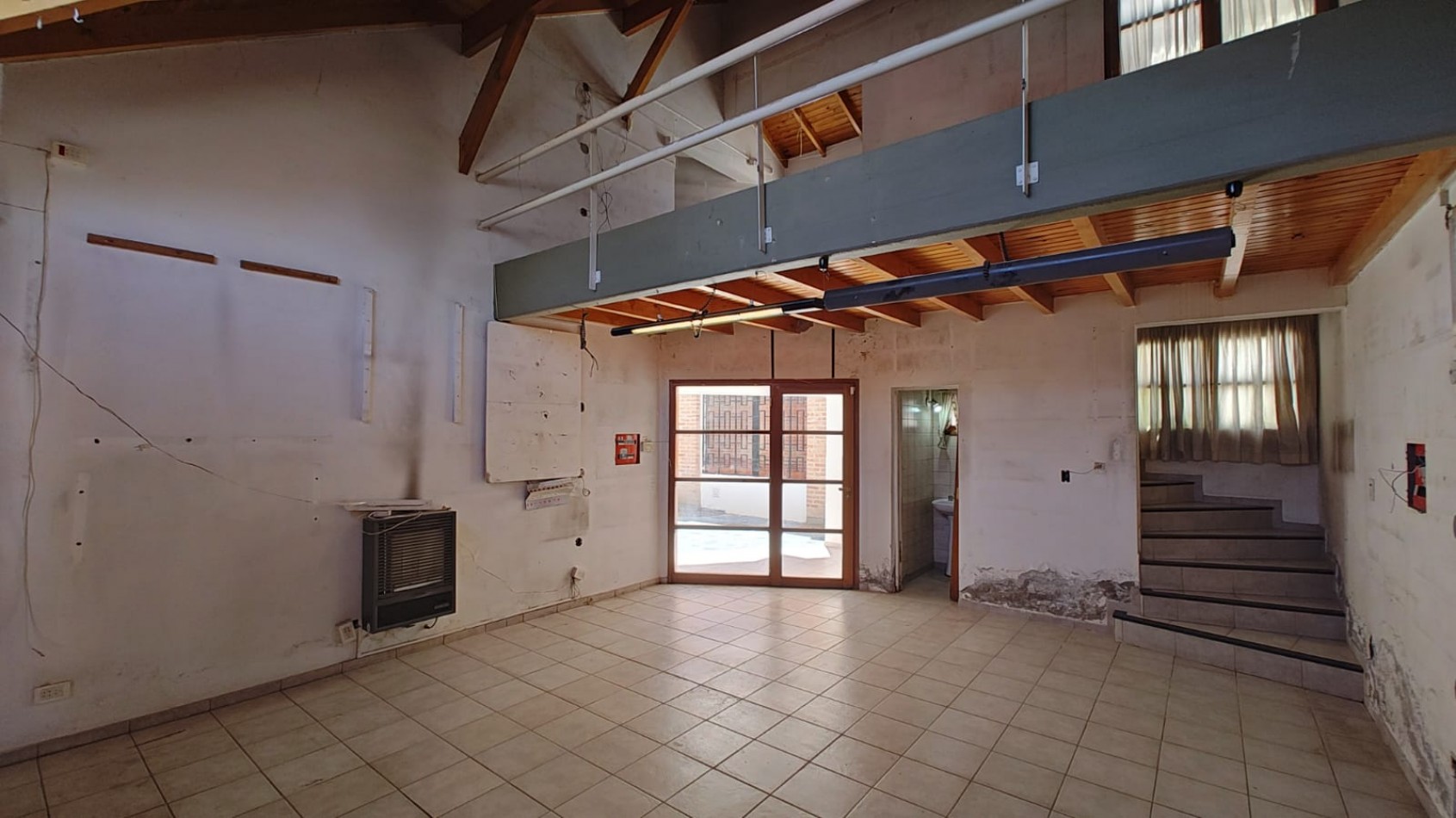 VENTA | CASA 3 DORMITORIOS + LOCAL | BELGRANO 1951 | NEUQUEN