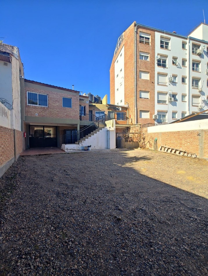 ALQUILER | DEPARTAMENTO 1 DORMITORIO CON COCHERA Y PATIO PROPIO | CENTRO OESTE NEUQUEN