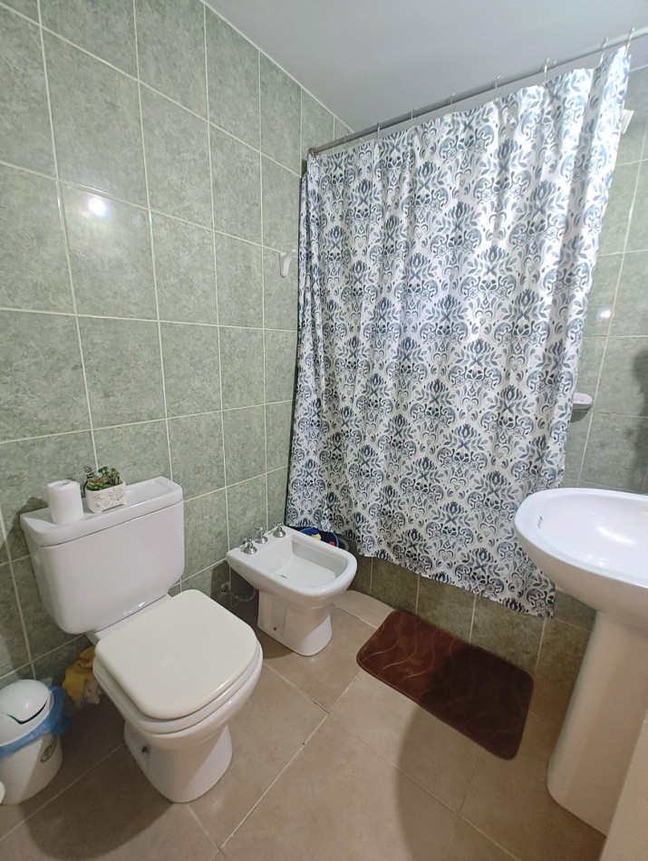ALQUILER | DEPARTAMENTO 1 DORMITORIO CON COCHERA Y PATIO PROPIO | CENTRO OESTE NEUQUEN