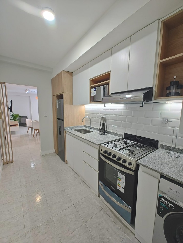 ALQUILER | DEPARTAMENTO 2 DORMITORIOS CON COCHERA TOTALMENTE AMOBLADO | CENTRO ESTE NEUQUEN