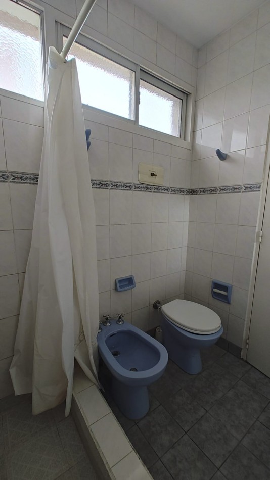 CASA 4 DORMITORIOS EN ALQUILER | CENTRO OESTE NEUQUEN