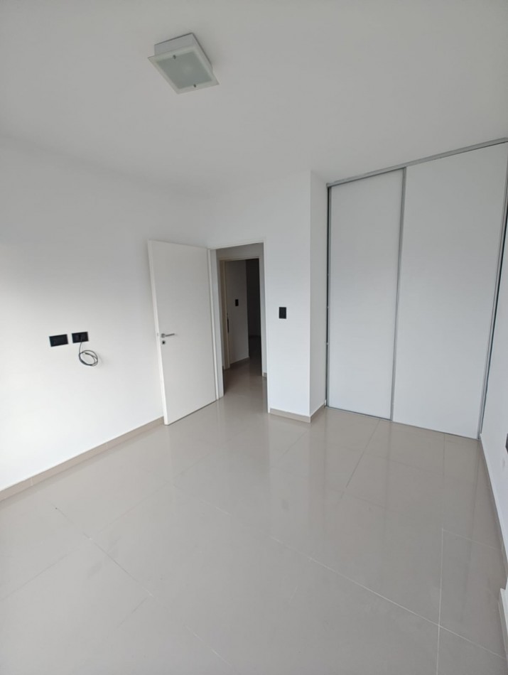 SEMIPISO 3 DORMITORIOS CON COCHERA EN ALQUILER | CENTRO ESTE NEUQUEN